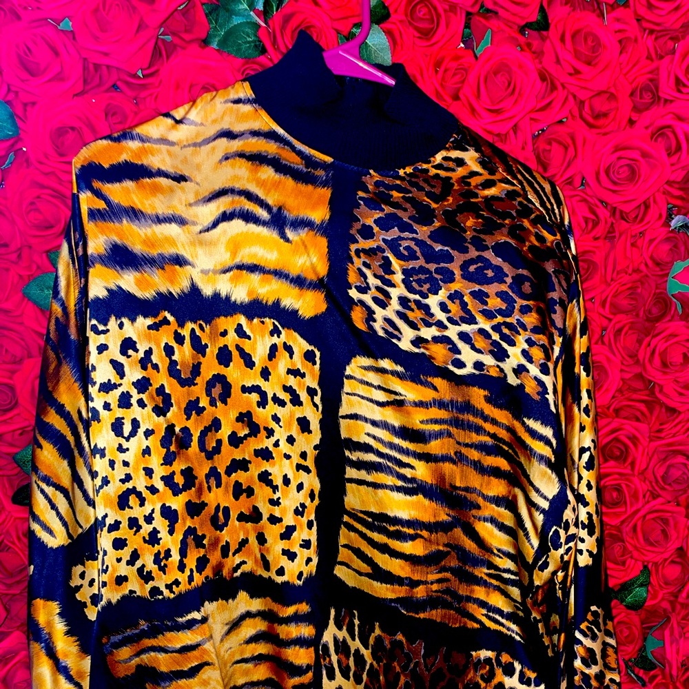 VINTAGE CHRISTIAN DIOR HIGH NECK TOP 100% SILK -MADE IN ITALY
